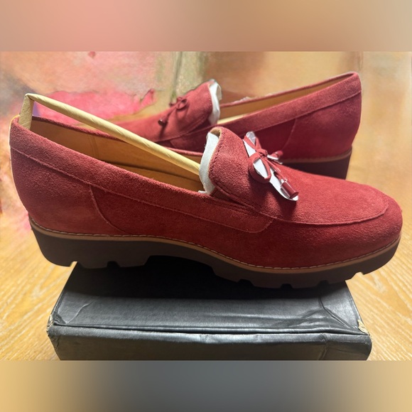 Vionic Burgundy Suede Women's Loafers - Picture 4 of 4